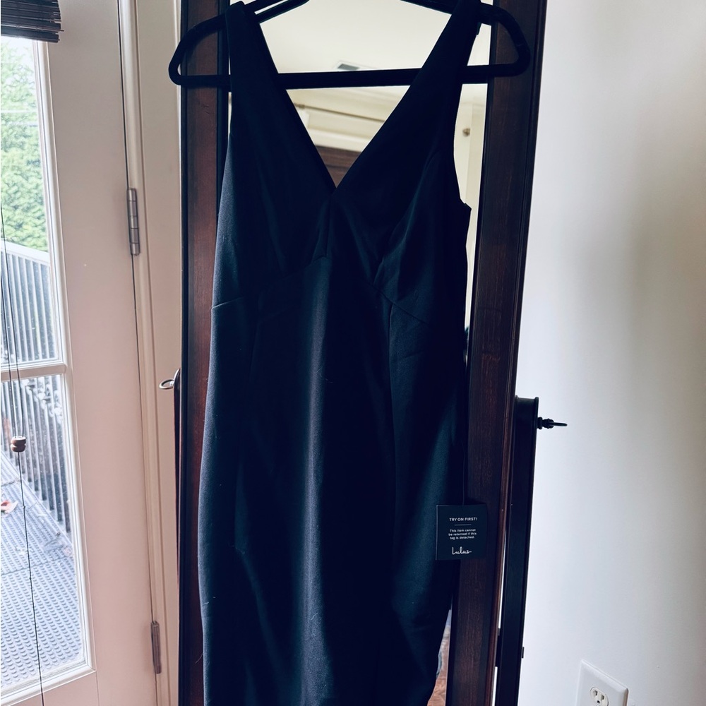 Lulu's Classic Black Midi Dress